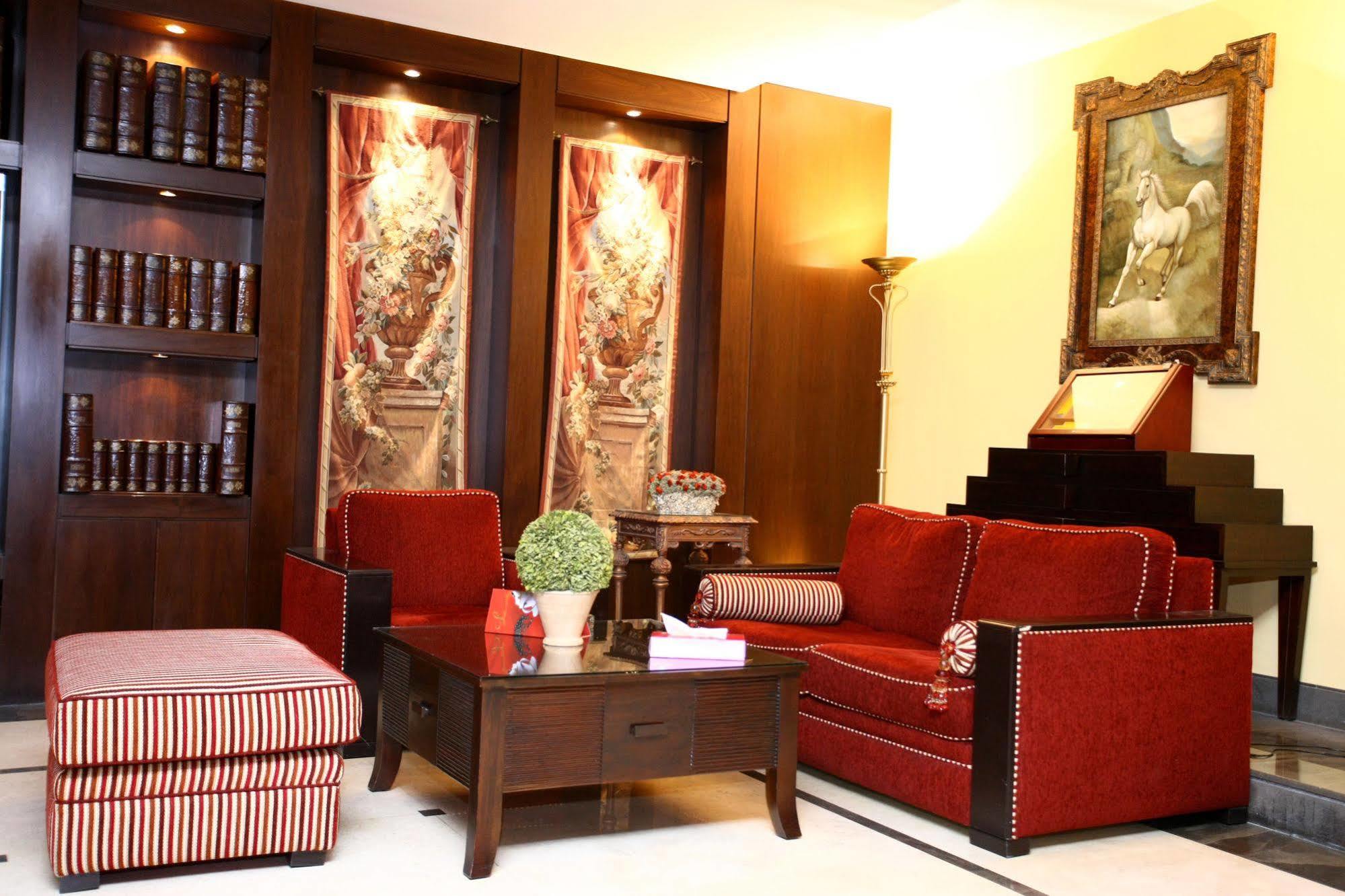 Markazia Suites Beirut Exterior photo